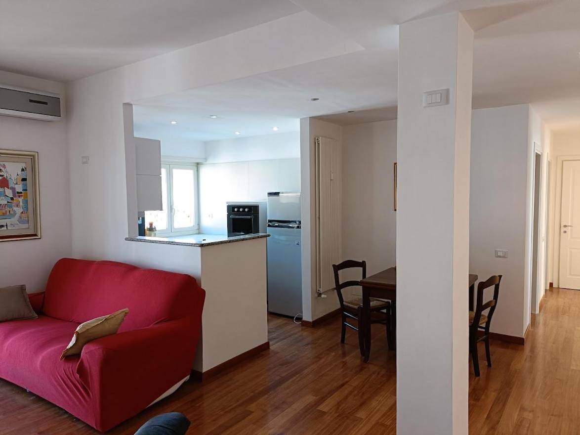 Gloriapartment Civitavecchia Extérieur photo
